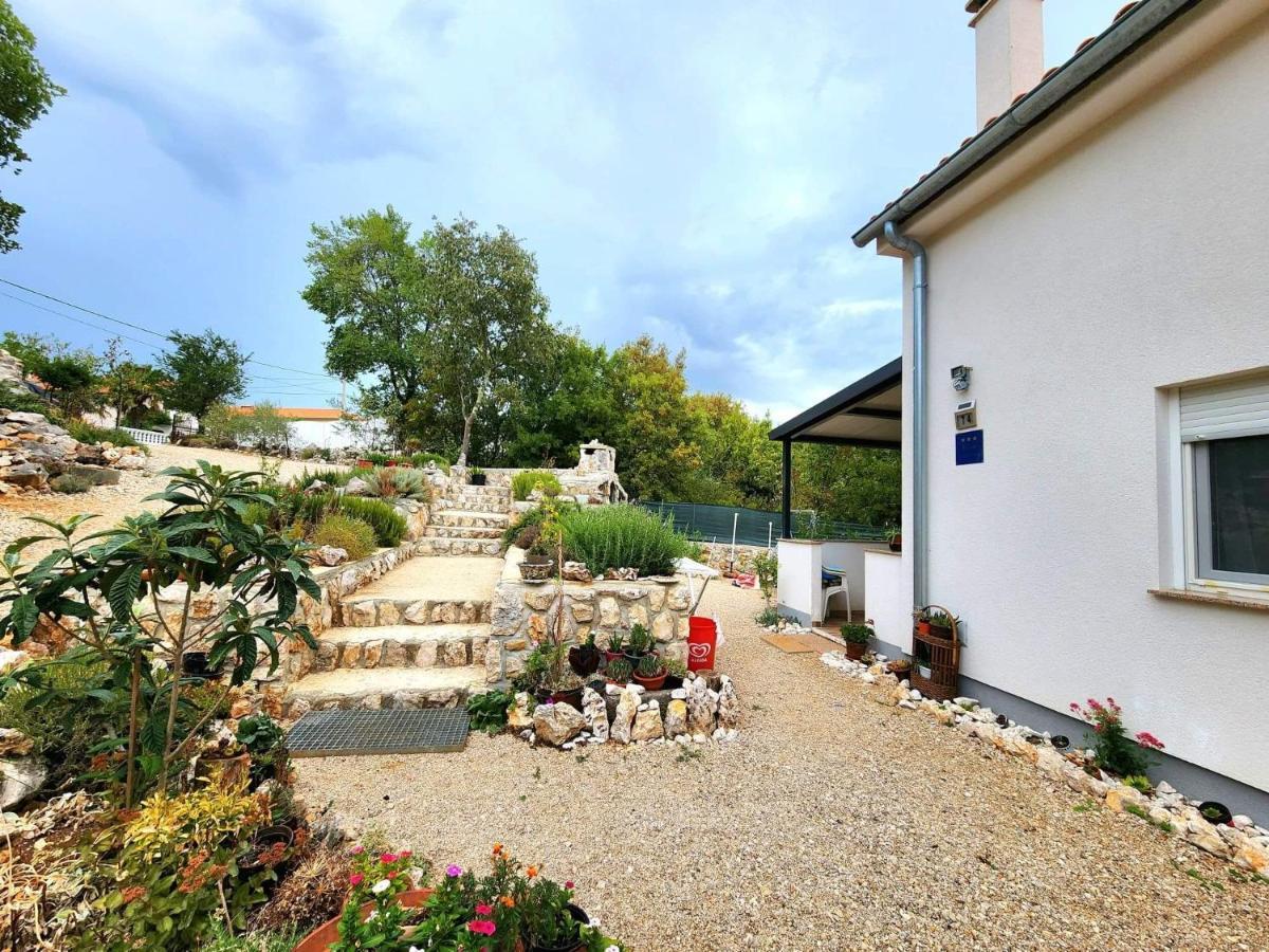 Iva Apartments Šilo Kültér fotó