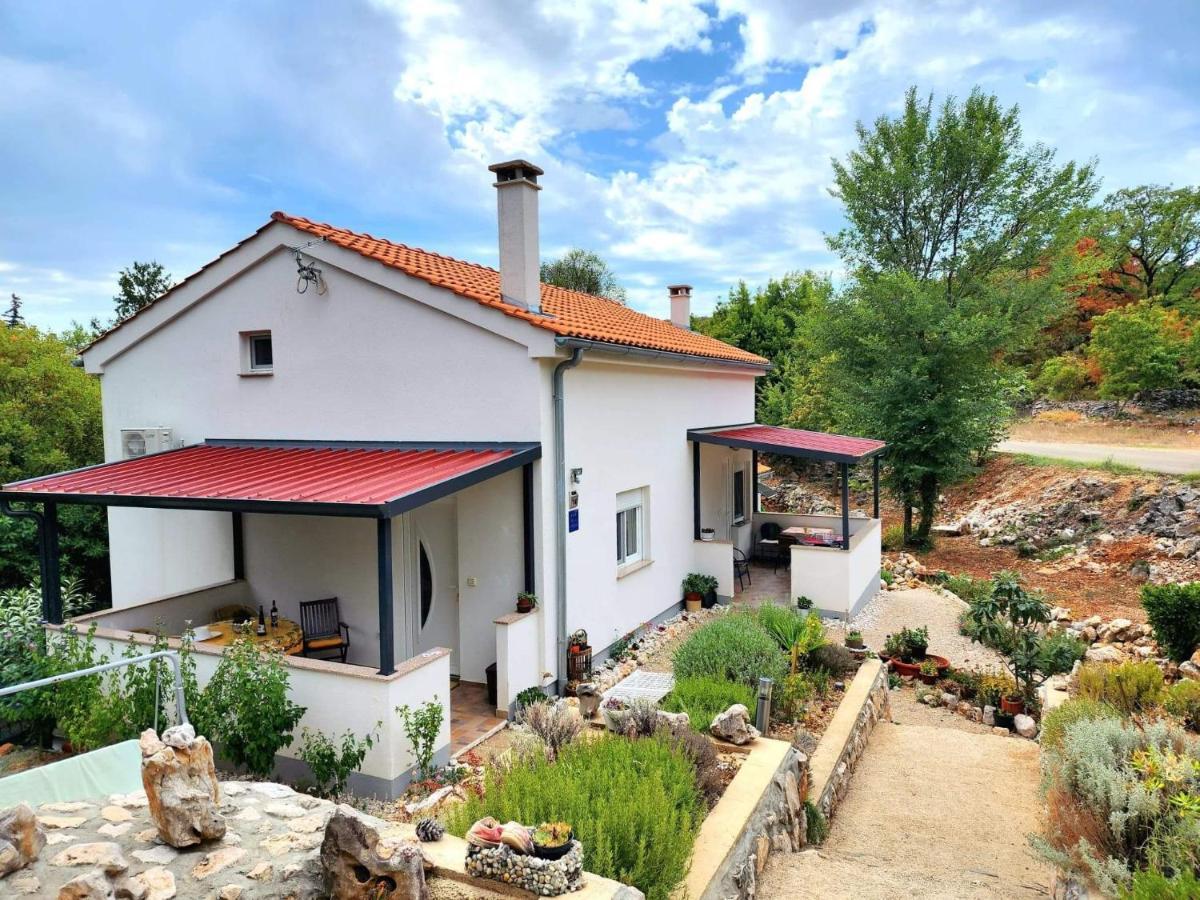 Iva Apartments Šilo Kültér fotó