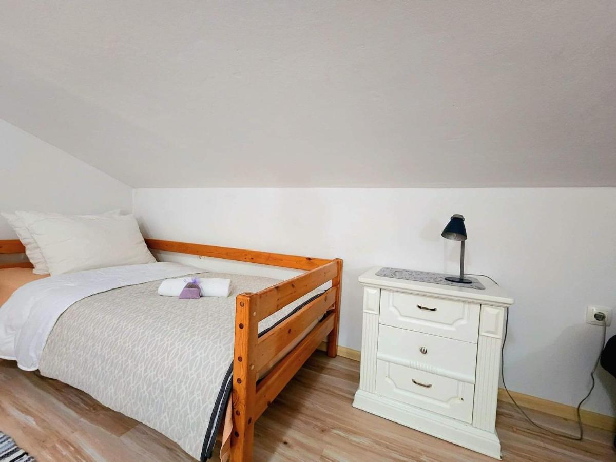 Iva Apartments Šilo Kültér fotó